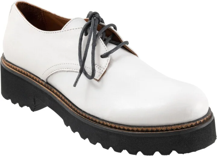 Andi Lace-Up Derby