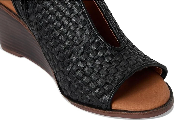 Andre Assous Belinda Women's Sandals Black Woven : 9.5 M, Suede - Image 7