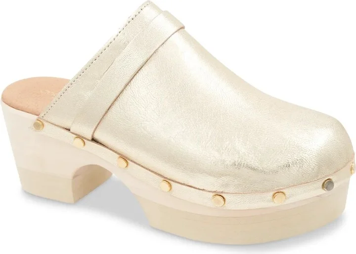 Andre Assous Olivia Platform Clog
