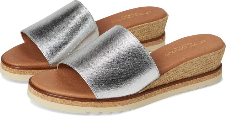 Andre Assous Women's Nessie Wedge Sandal