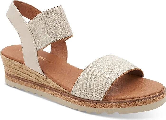 Andre Assous Women's Neveah Wedge Heel Sandals