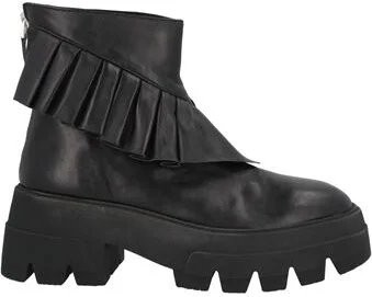 Andrea Wazen Woman Ankle boots