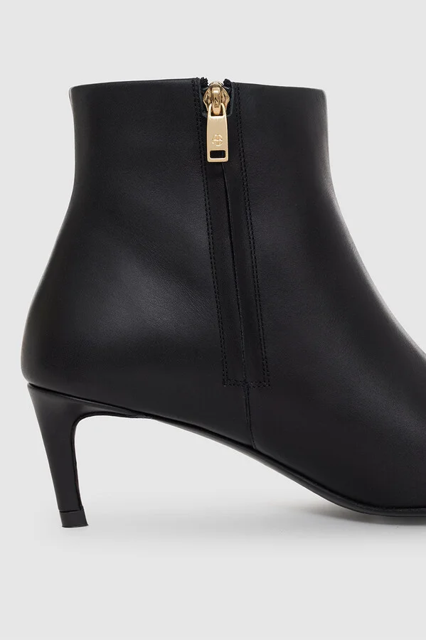 ANINE BING Nina Boots With Metal Toe Cap in Black - Image 5