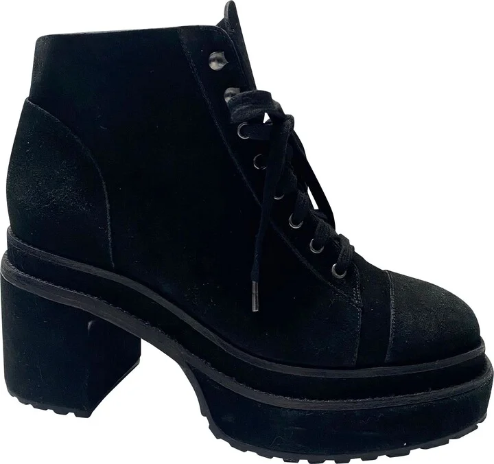 Ankle Boots in Black Suede
