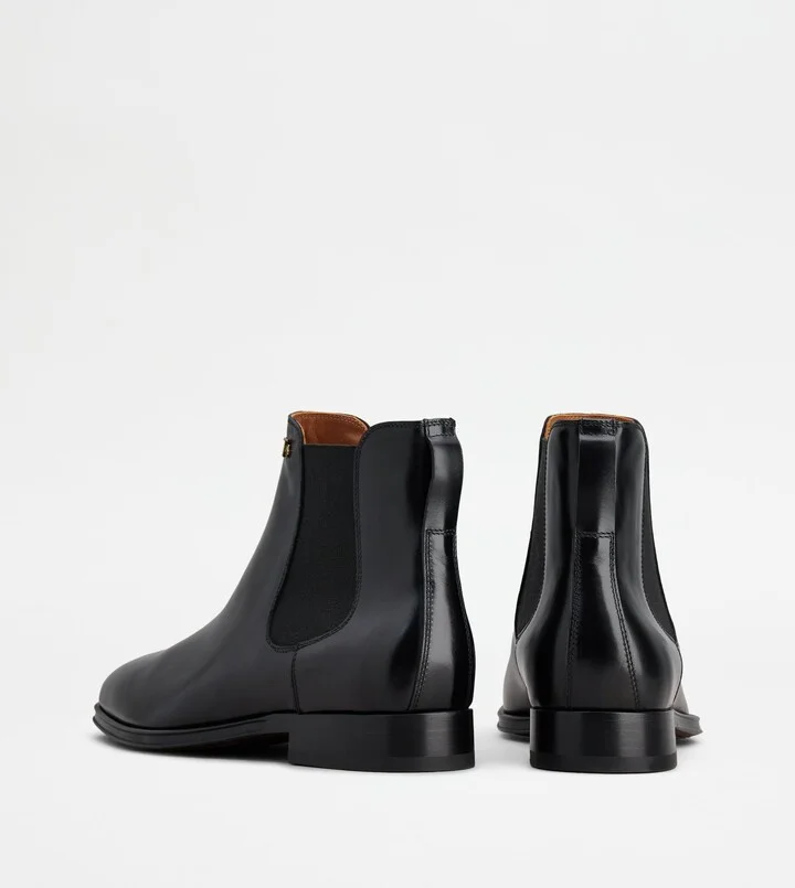 Ankle Boots in Leather - Image 3