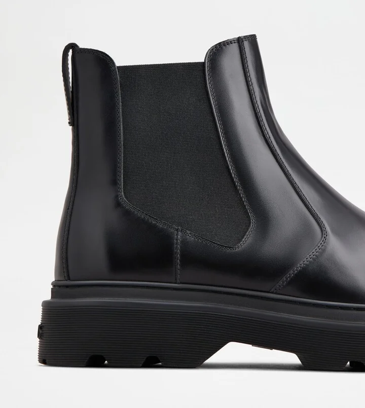 Ankle Boots in Leather - Image 5