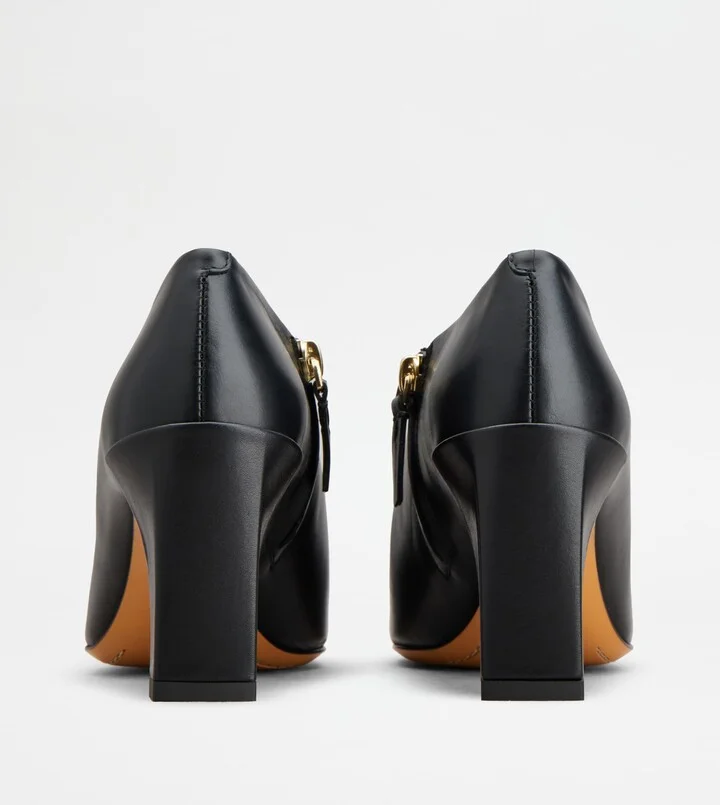 Ankle Boots in Leather - Image 3
