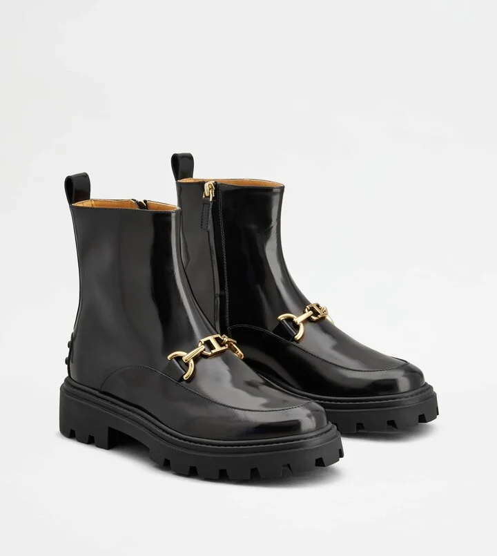 Ankle Boots in Leather - Image 2