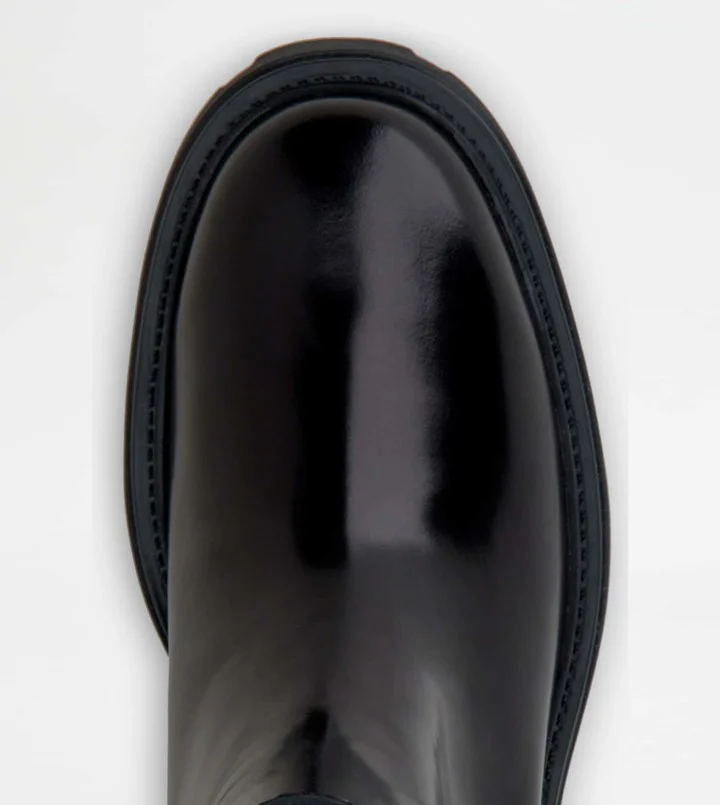 Ankle Boots in Leather - Image 3