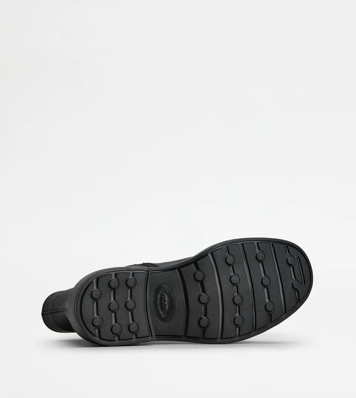 Ankle Boots in Leather - Image 5