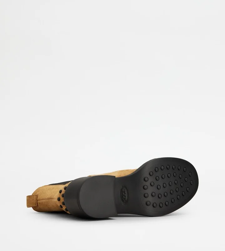 Ankle Boots in Suede - Image 4