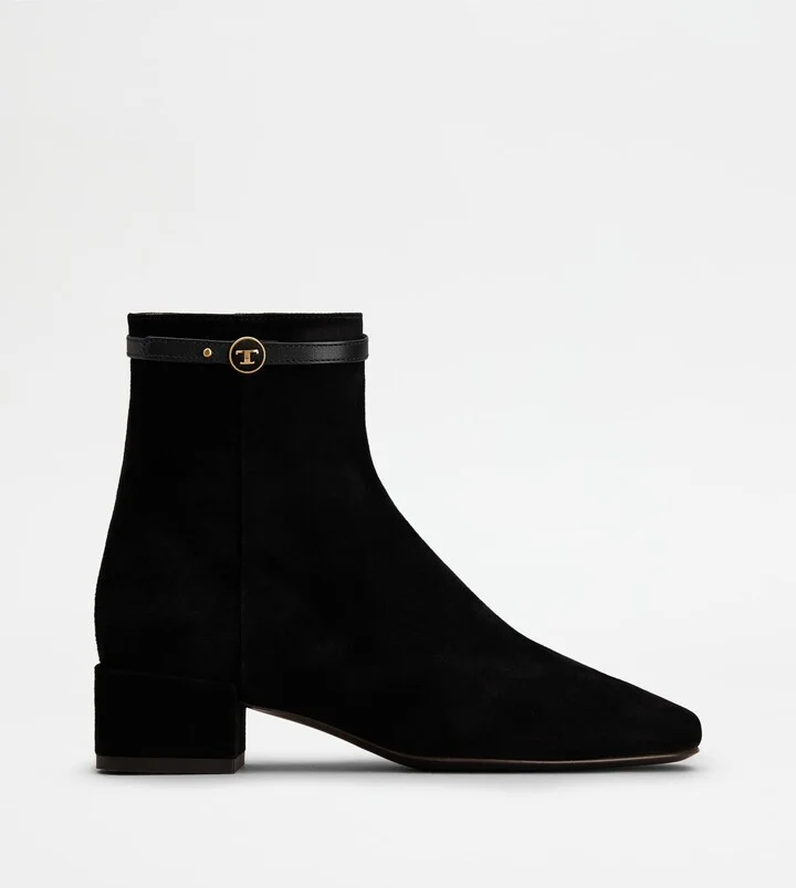 Ankle Boots in Suede