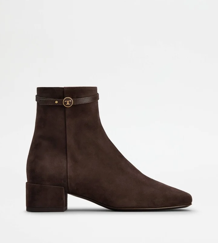 Ankle Boots in Suede