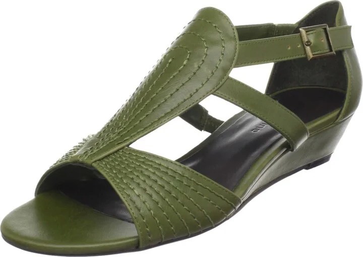 Ann Marino Women's Daffodil