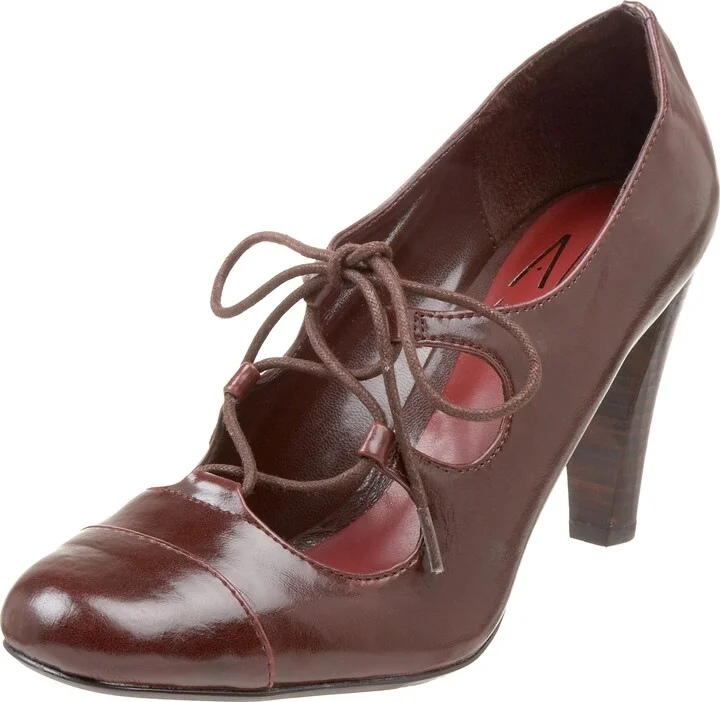 Ann Marino Women's Latte Tailored Pump