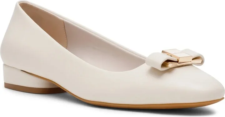 Anne Klein Cadey Flat