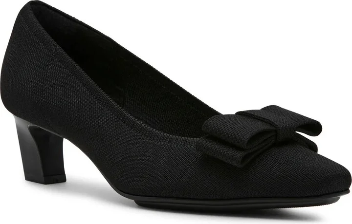 Anne Klein Salute Pump
