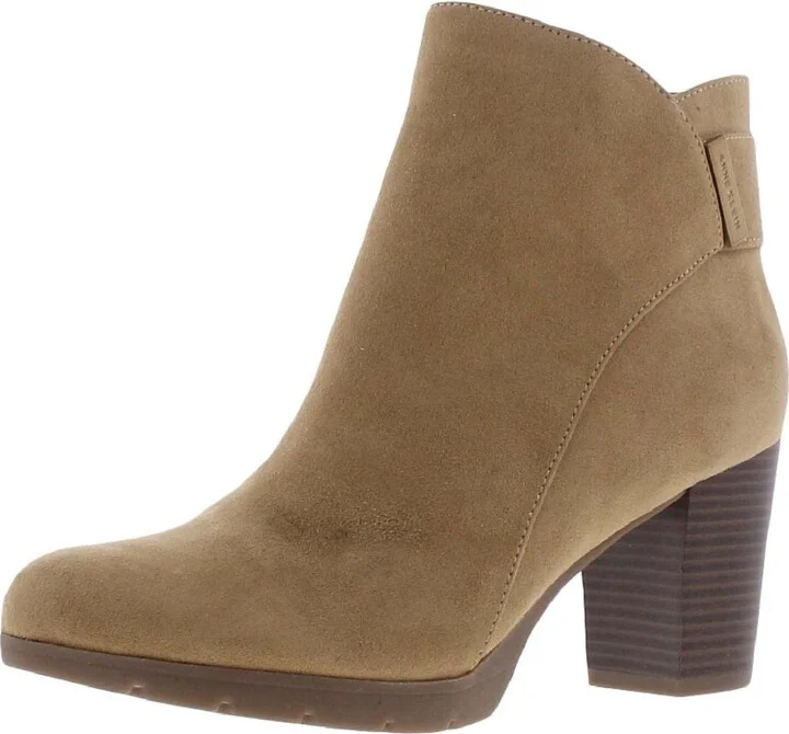 Anne Klein WOMEN'S ROSELYN ANKLE BOOTIE
