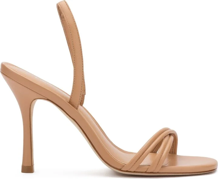 Annie Sandal