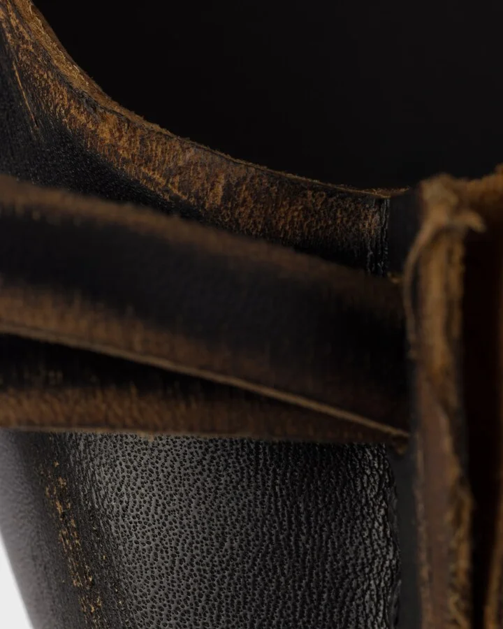 Antiqued leather pumps - Image 6