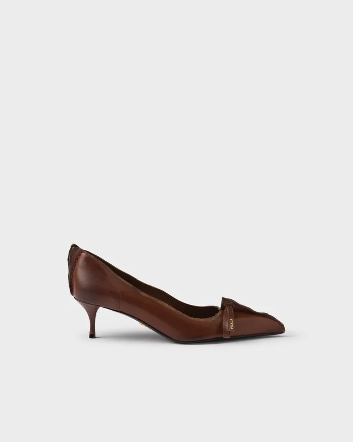 Antiqued leather pumps - Image 2