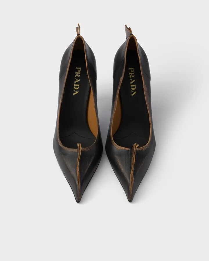 Antiqued leather pumps - Image 4