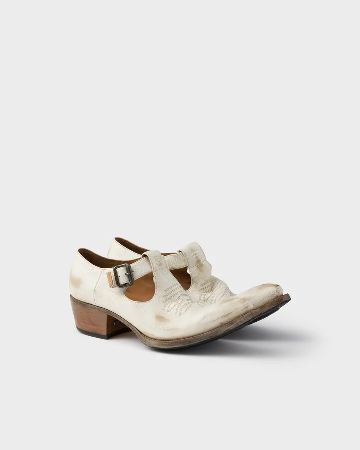 Antiqued leather shoes with buckle