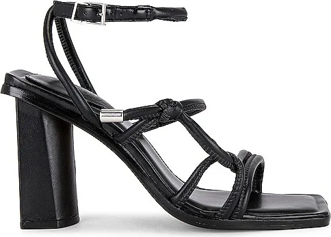 Anya Sandal