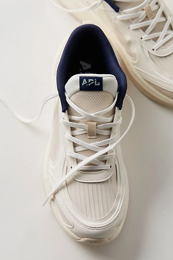Ivory/greige/navy