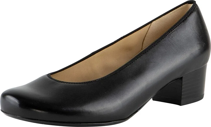 ara Women's Pump