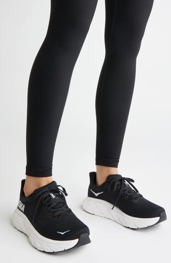 Arahi 7 Running Shoe - Image 7