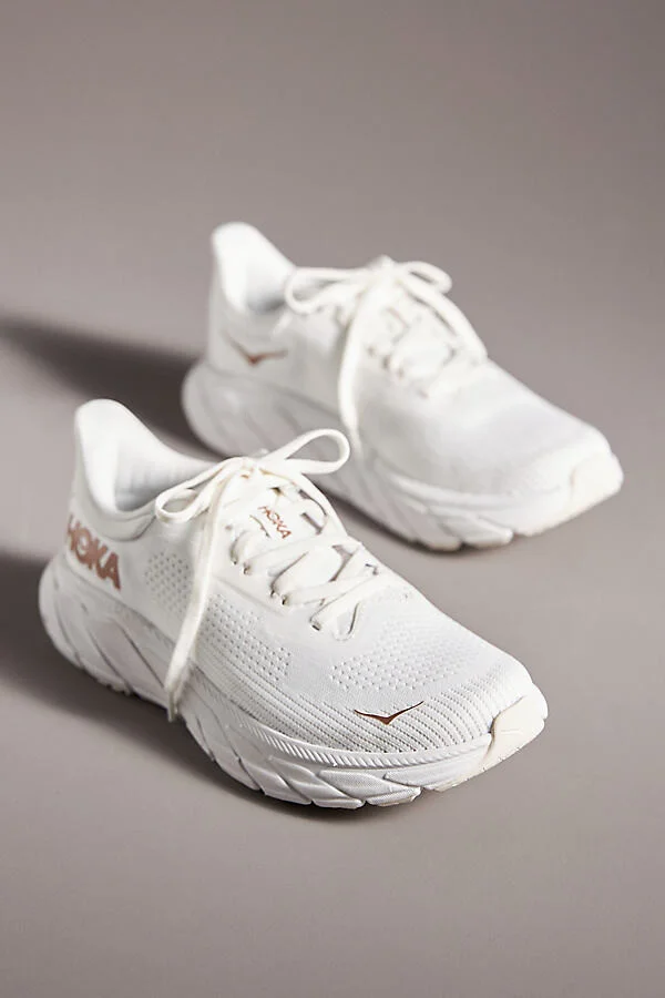 Arahi 7 Sneakers - Image 2