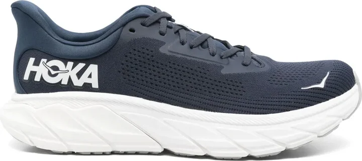 Arahi 7 sneakers