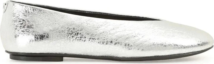 Arc ballerina shoes
