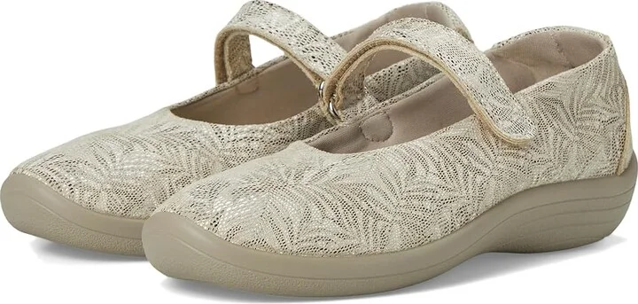 Taupe Palm