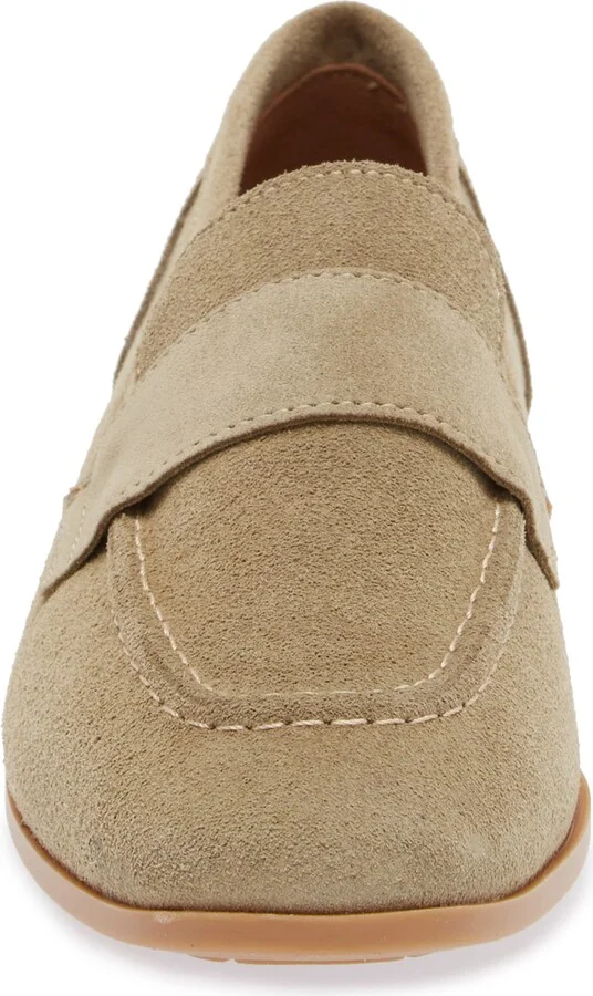 Ardelle Moc Toe Loafer - Image 4
