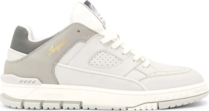 Area sneakers
