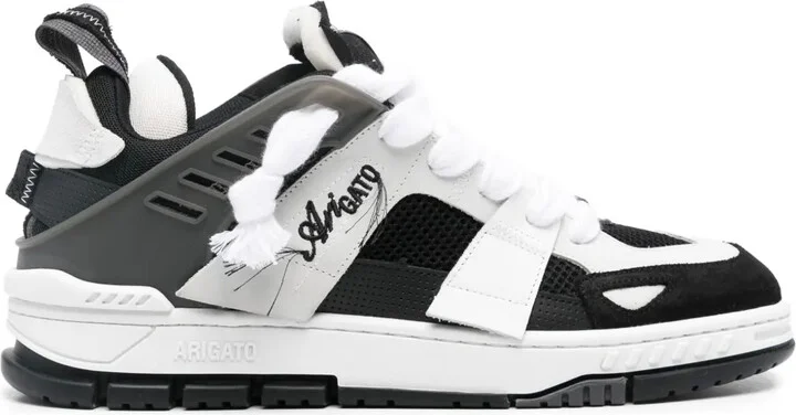 Area sneakers