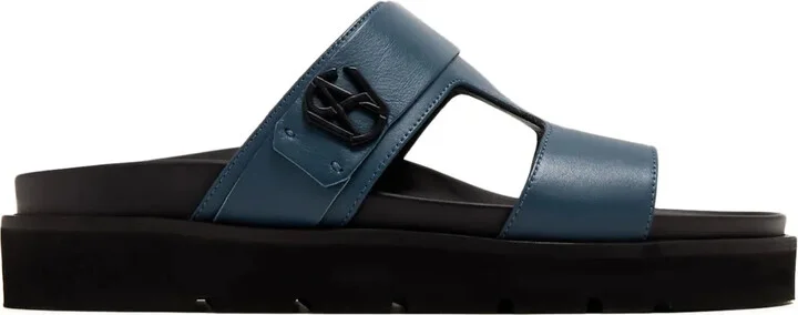 Areli slides