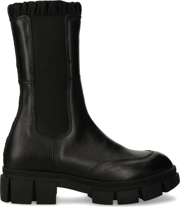 Aria Ruffle boots