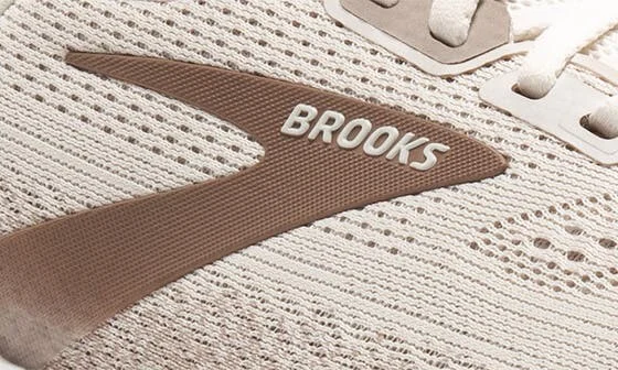 Ariel GTS 24 Running Shoe - Image 8
