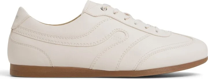 Aris Low Top Sneaker - Image 10