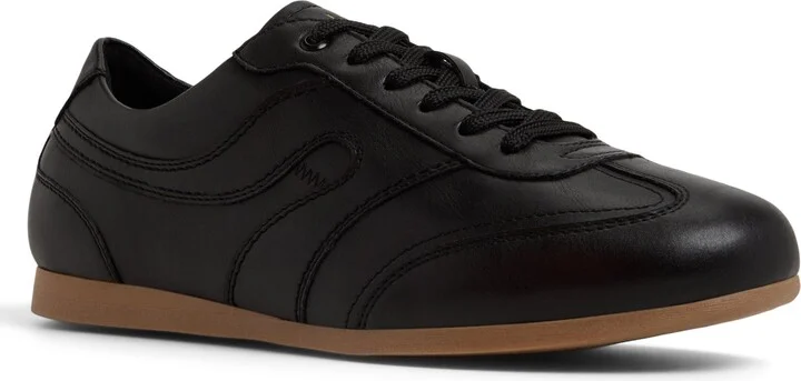 Aris Low Top Sneaker