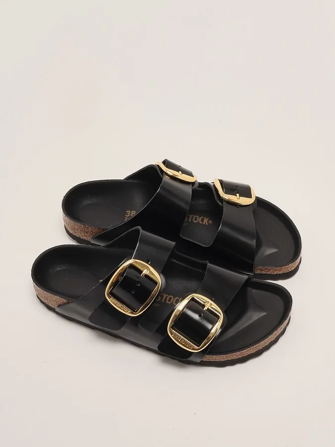 Arizona Big Buckle Shine Black Sandal - Image 2