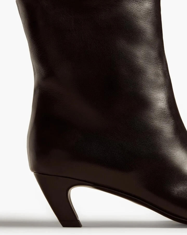 Arizona Boot in Black Leather - Image 4