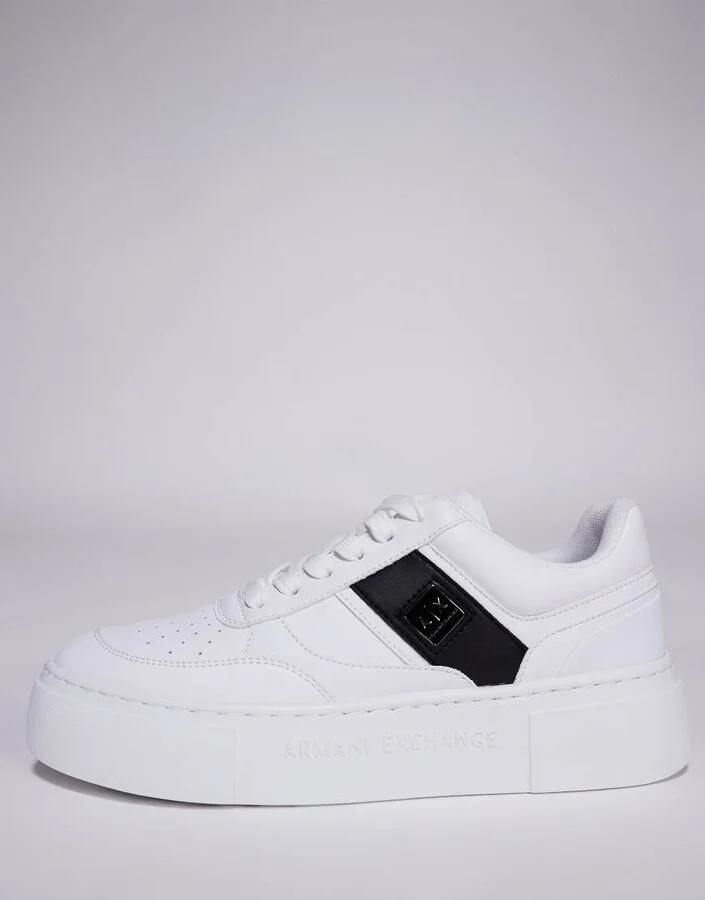 Armani Exchange sneakers with logo in white and black - Image 2