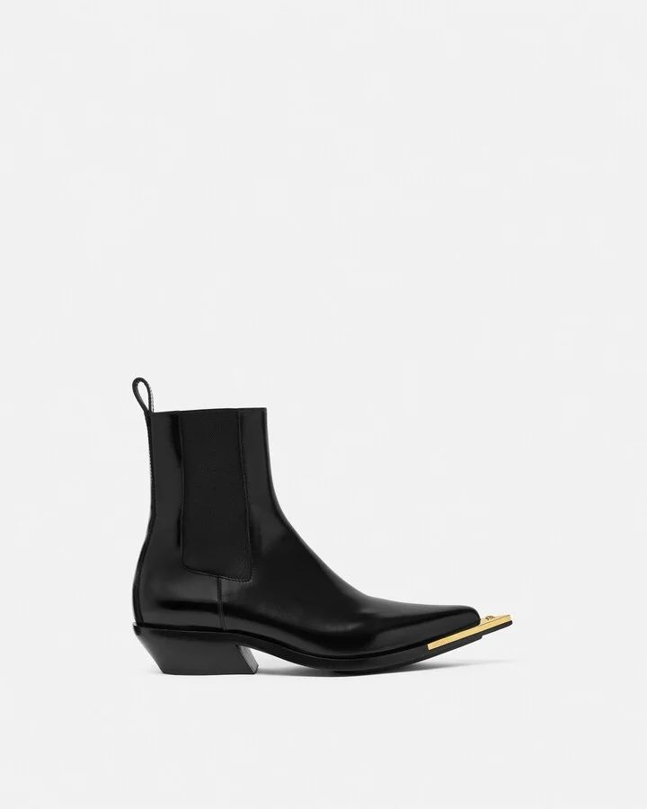 Arrow Chelsea Boots