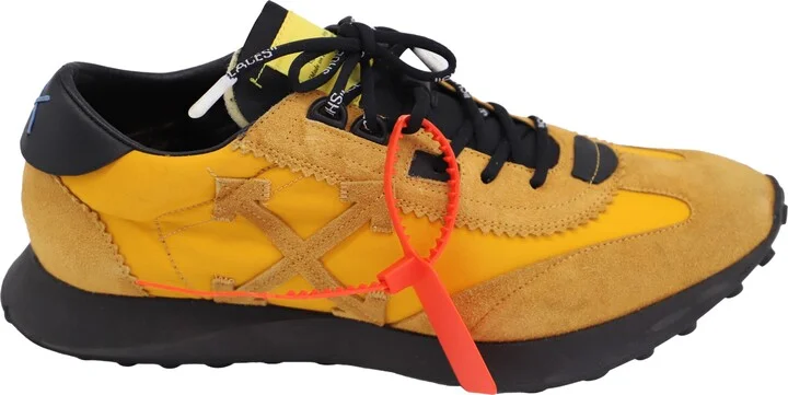 Arrow Running Sneakers in Camel Suede