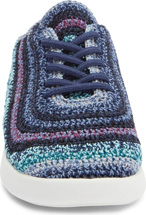 Asha Low Top Sneaker - Image 9