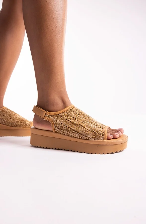 Ashwin Platform Slingback Sandal - Image 2